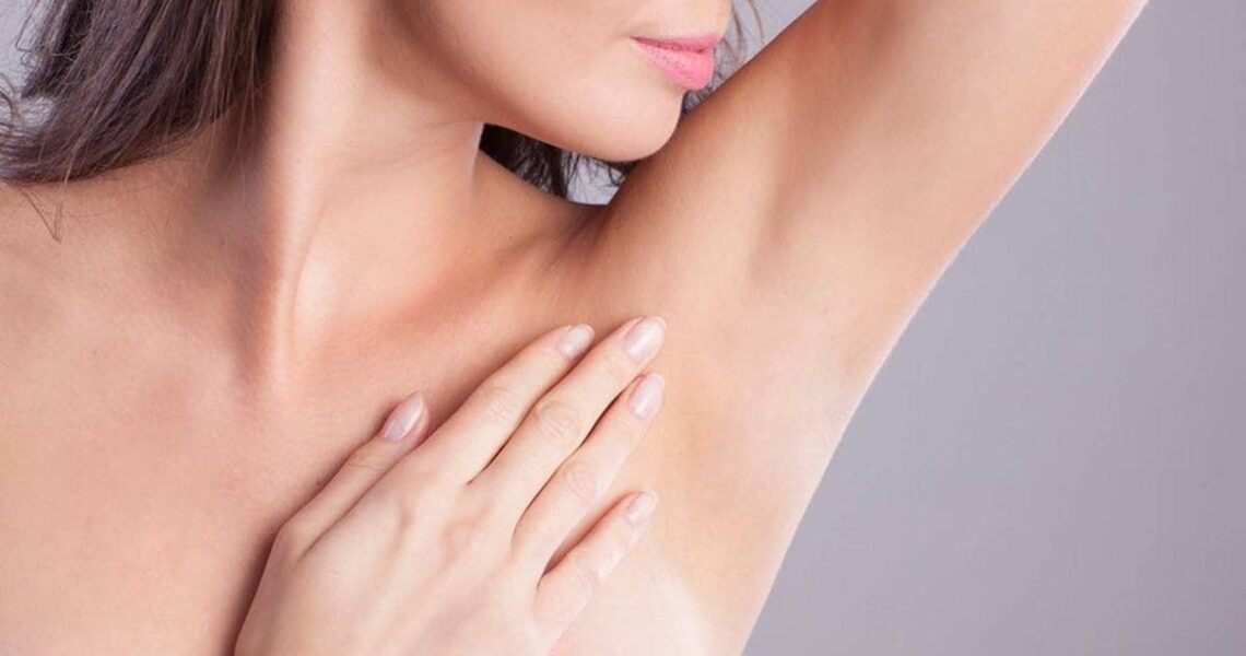 6 dicas para ter axilas sem manchas, hidratadas e saudáveis