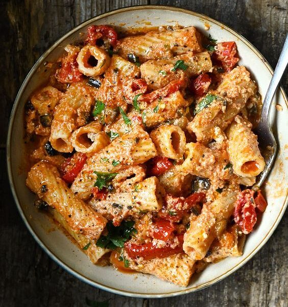 Eggplant and sun-dried tomato pasta with ricotta