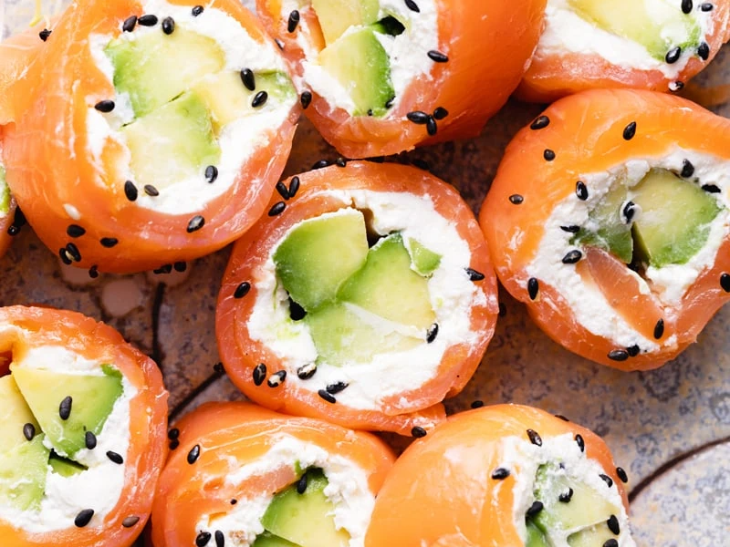 Les roulés de saumon fumé à l'avocat et au fromage blanc !
