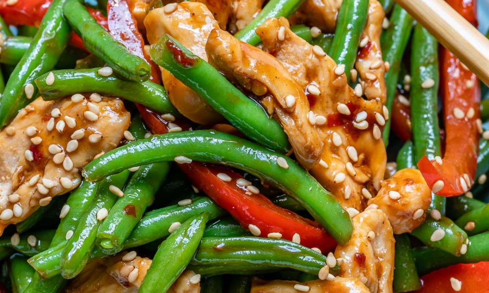 Make this Sesame Chicken Stir-fry on those Busy Back to School Nights!