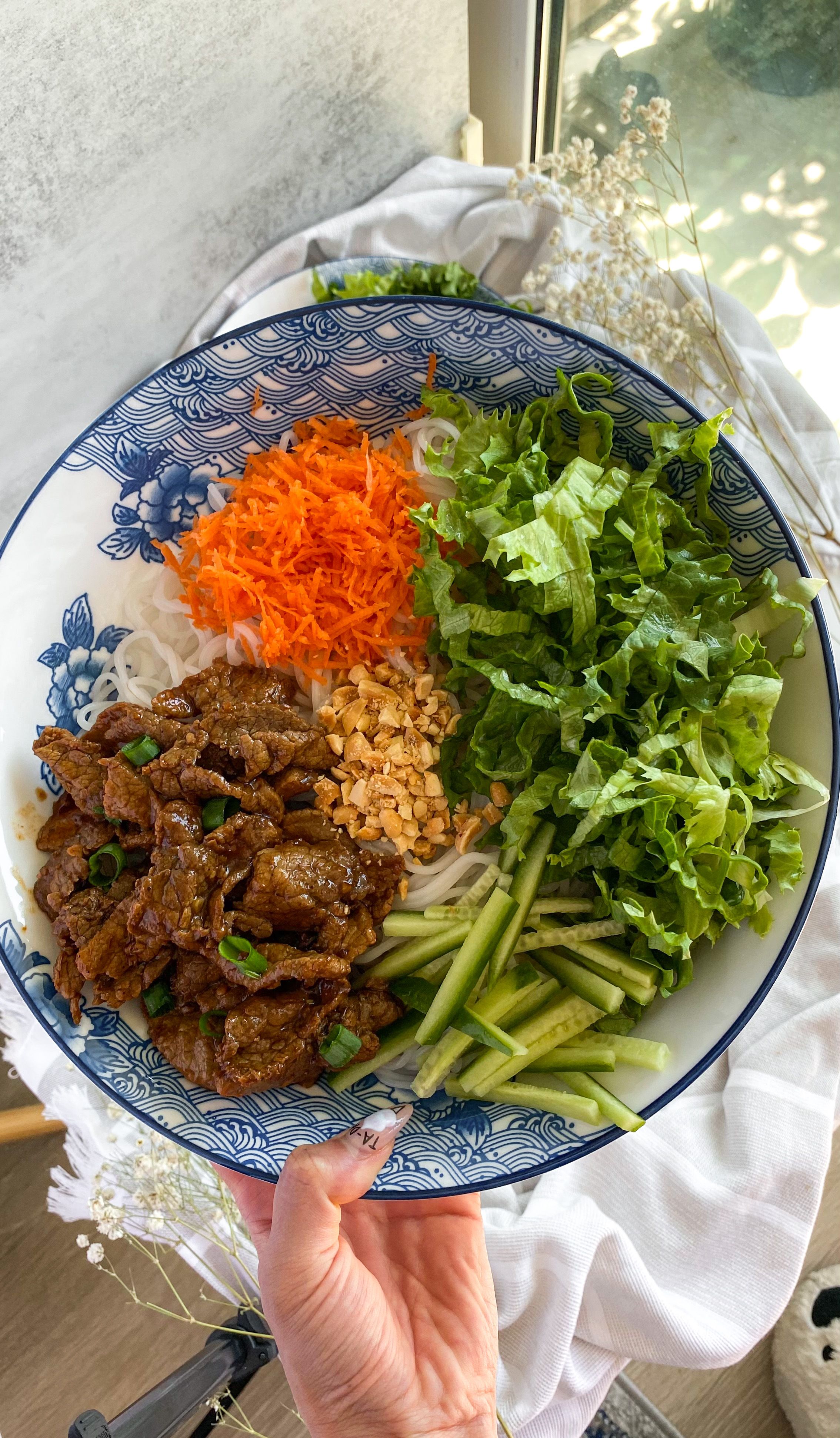 Quick Bún Bò Xào (Vietnamese Beef Vermicelli Bowl) - Ta-Daa!