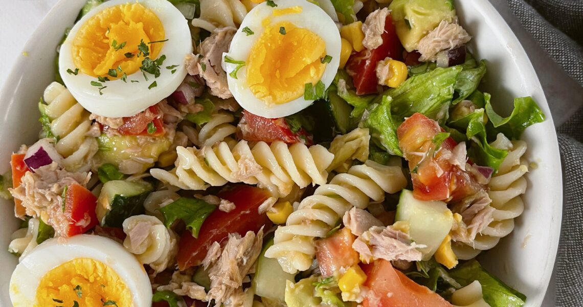 Salada de atum nutritiva