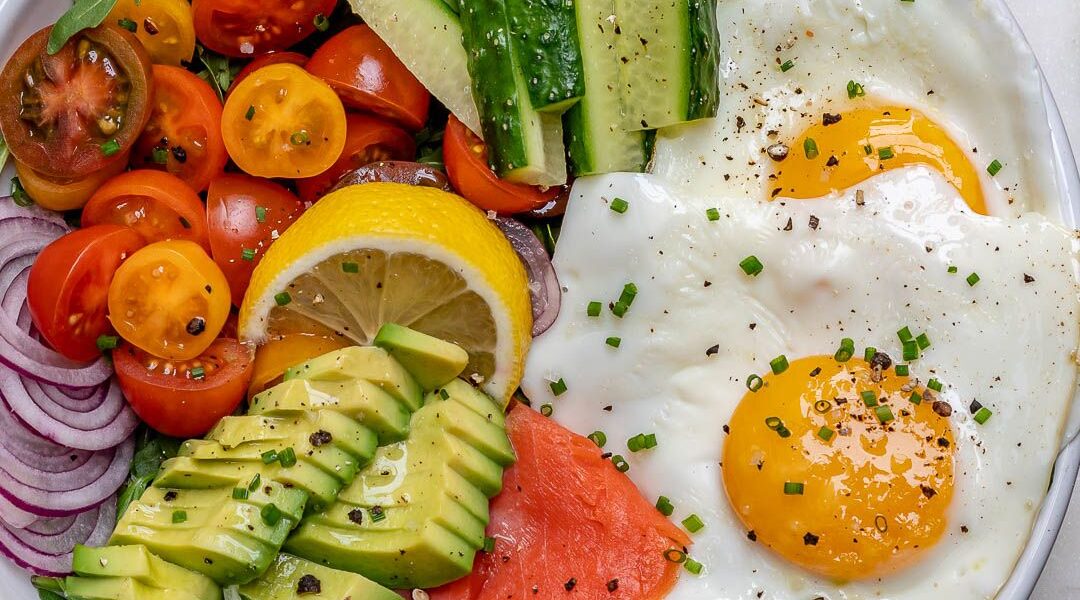 Smoked Salmon Breakfast Bowls for Clean Eating!