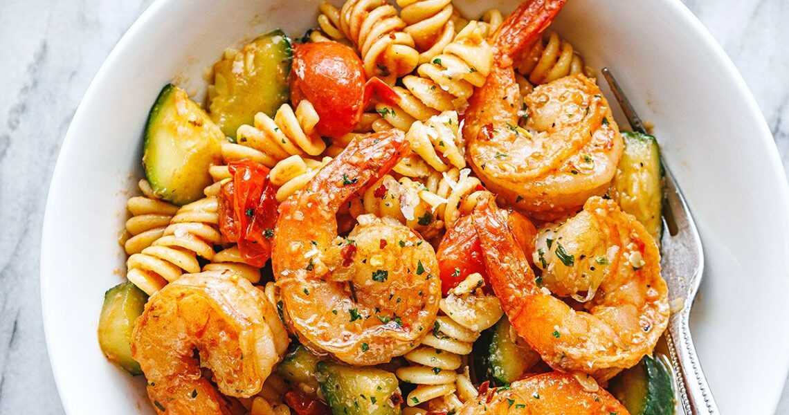 Tomato Zucchini Shrimp Pasta