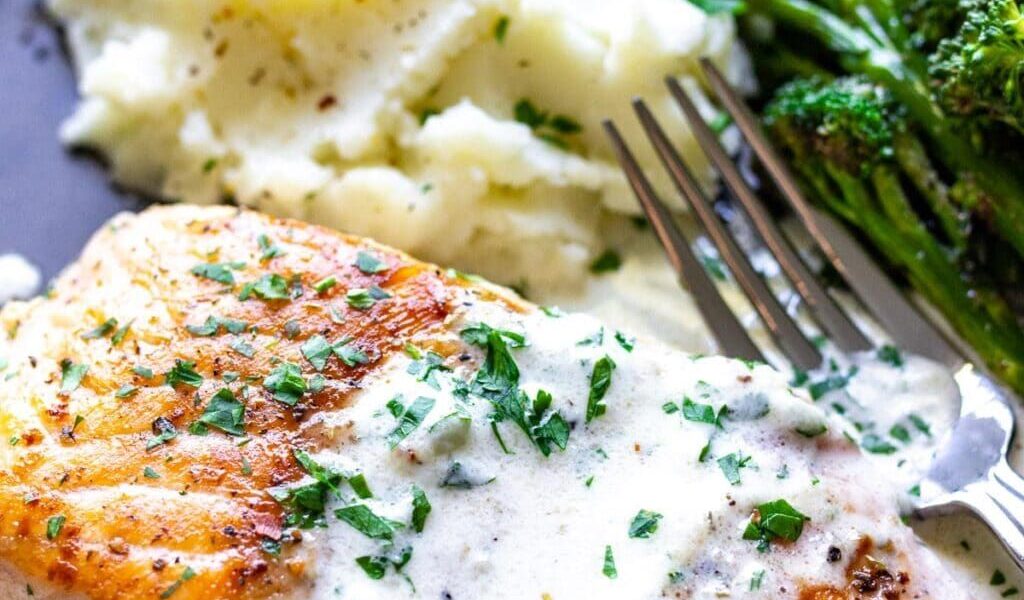 Creamy Garlic Butter Salmon