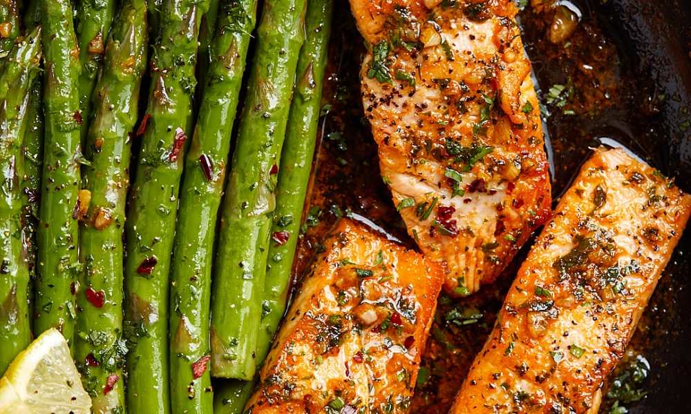 Garlic Butter Salmon with Lemon Asparagus Skillet