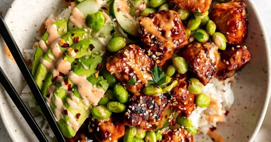 Honey Sriracha Salmon Bowls