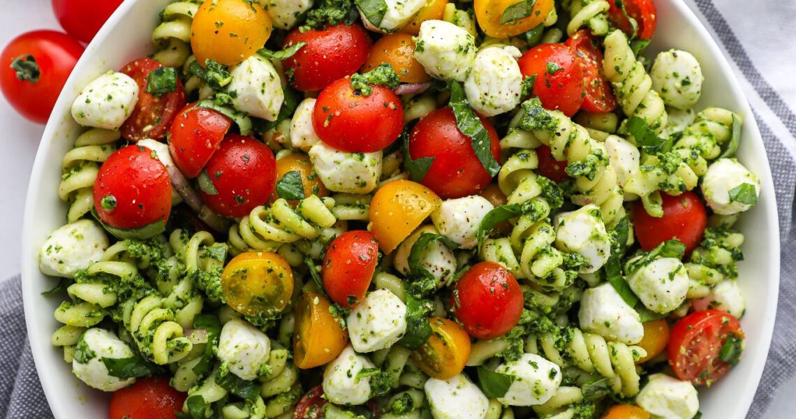 Pesto Pasta Salad with Tomatoes & Mozzarella