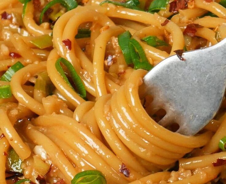 The Best and Easiest Garlic Noodles!