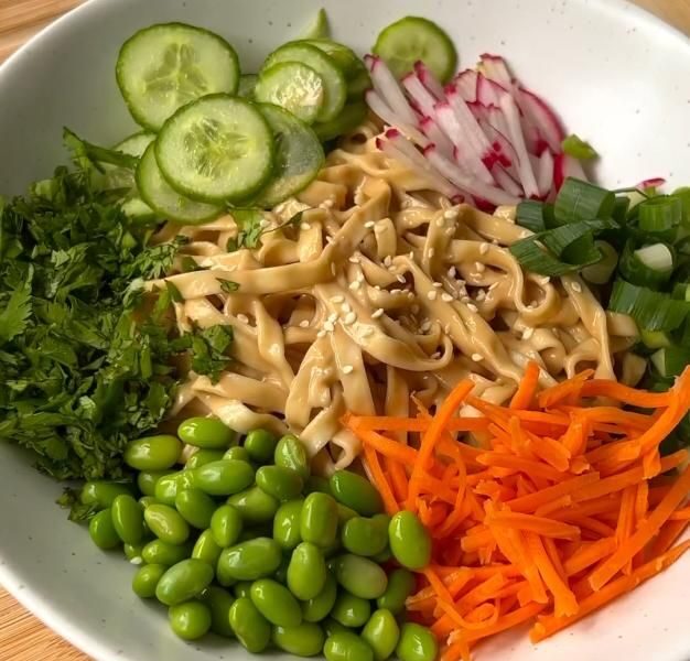 Cold Sesame Noodles: Earthy Noodles with Fresh Veggies