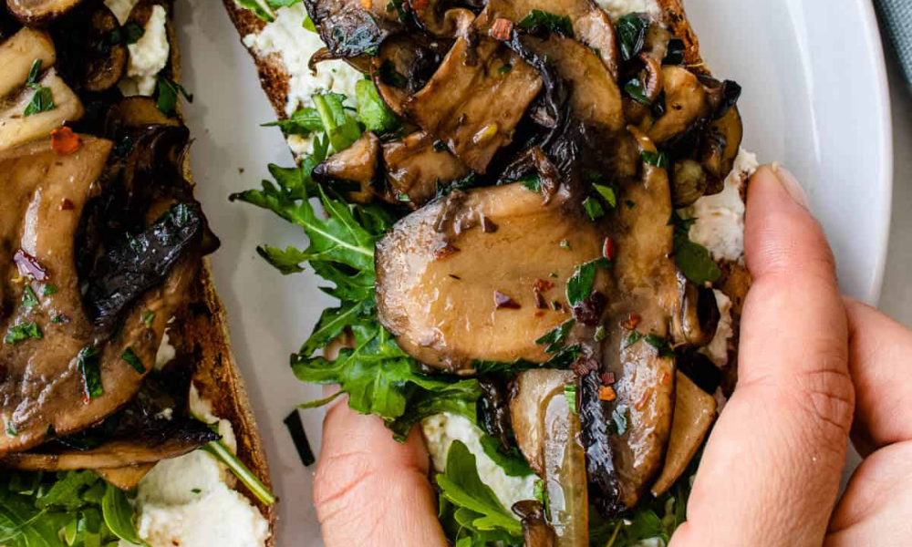 Creamy Mushroom Toast
