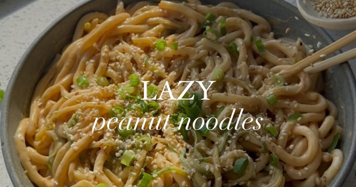 Lazy Peanut Noodles: Quick and Flavorful Indulgence in Minutes! 🥜🍜😋