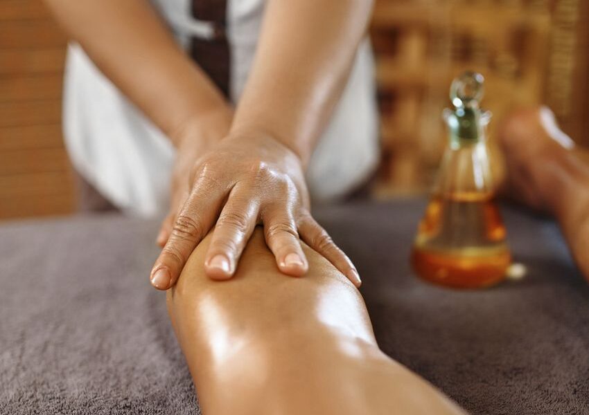 L'huile essentielle de Niaouli, pour des jambes ravissantes - WeMystic France